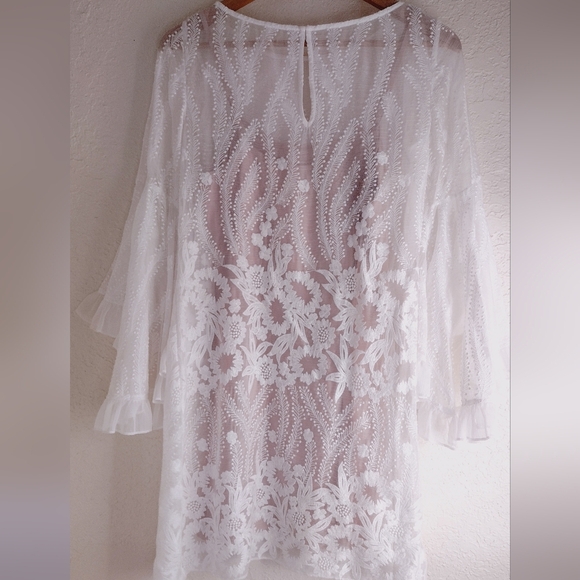 Badgley Mischka Soft White Sheer Lace Mini Dress With Nude Dress Slip - Picture 7 of 8